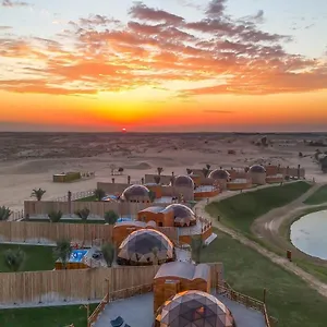 https://al-marmoom-oasis-luxury-experiential-desert-domes.hotel-dubai.com